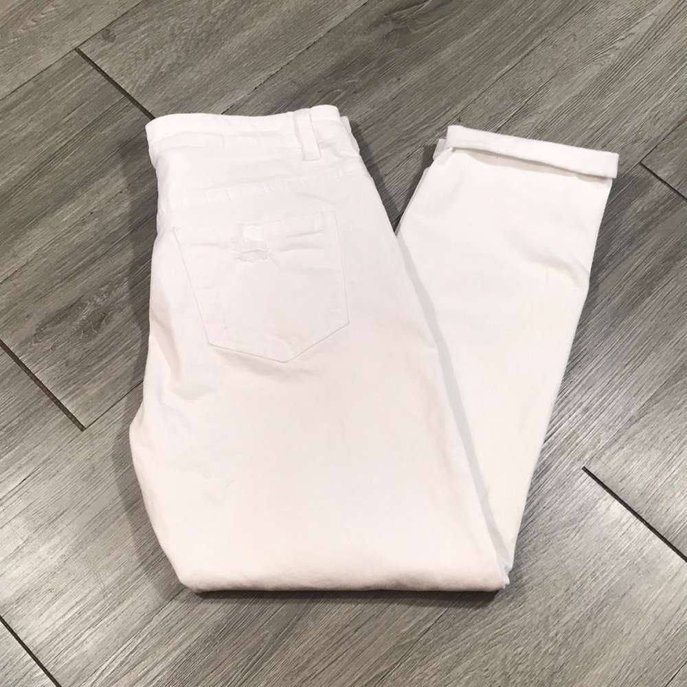 Tribal Jeans White Boyfriend Style Distressed Lightweight Jeans size 29